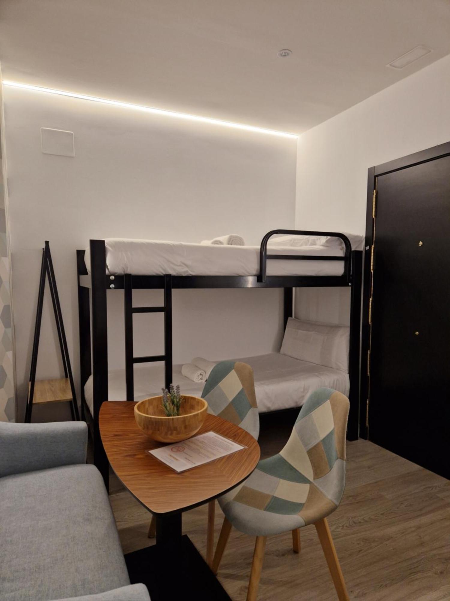 Apartamentos Wur Madrid Buitenkant foto