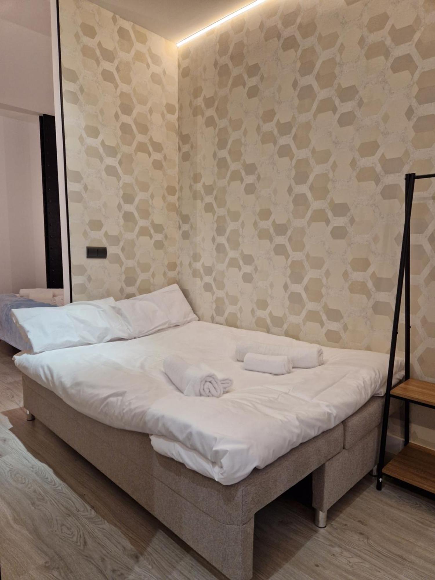 Apartamentos Wur Madrid Buitenkant foto