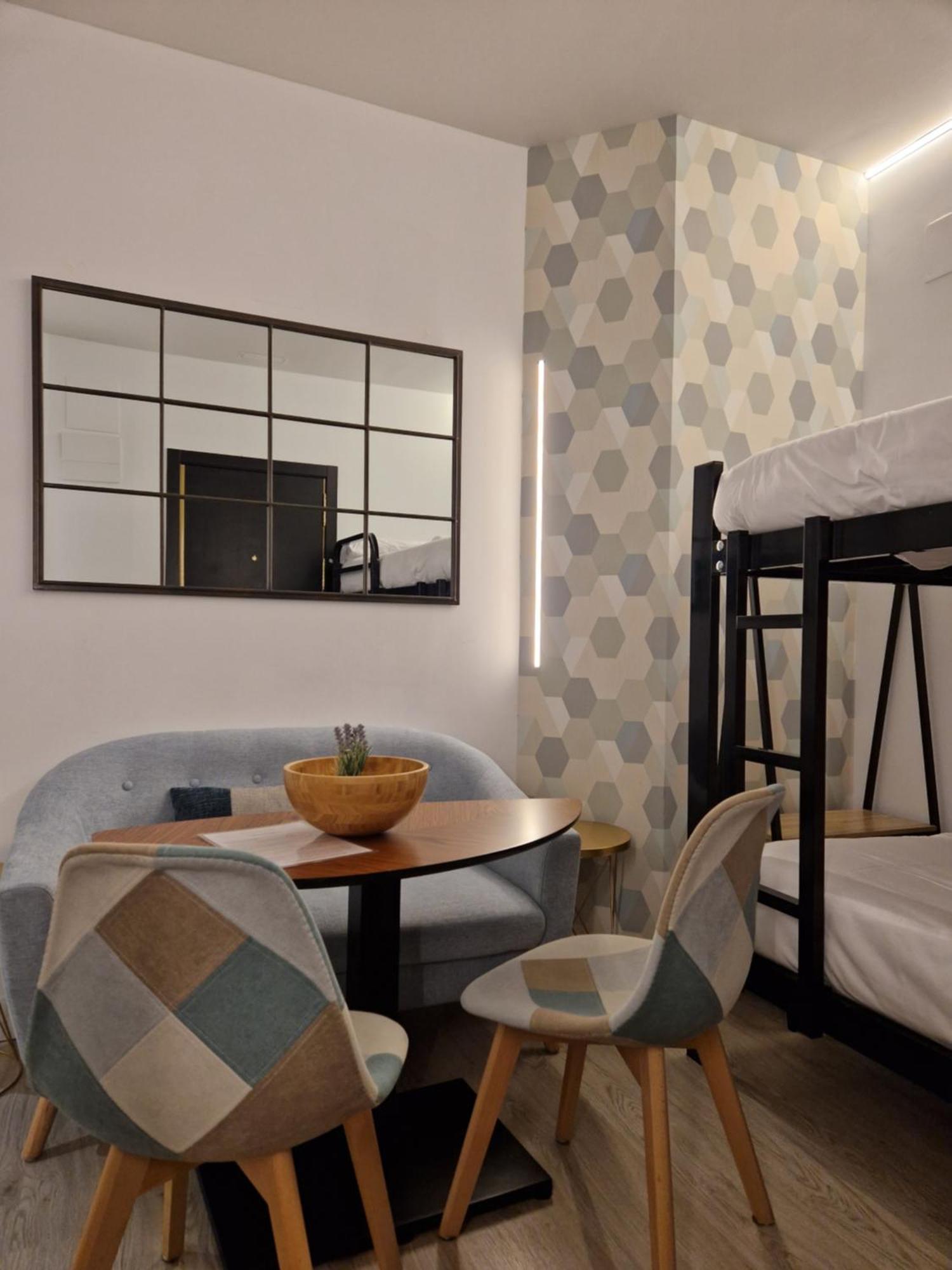 Apartamentos Wur Madrid Buitenkant foto