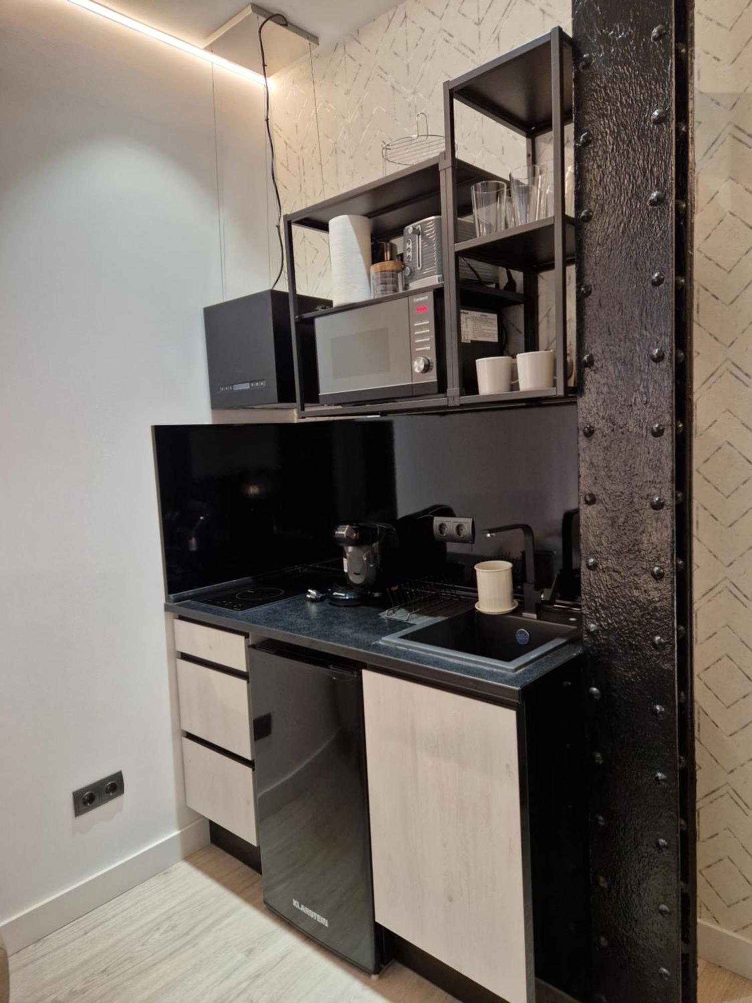 Apartamentos Wur Madrid Buitenkant foto
