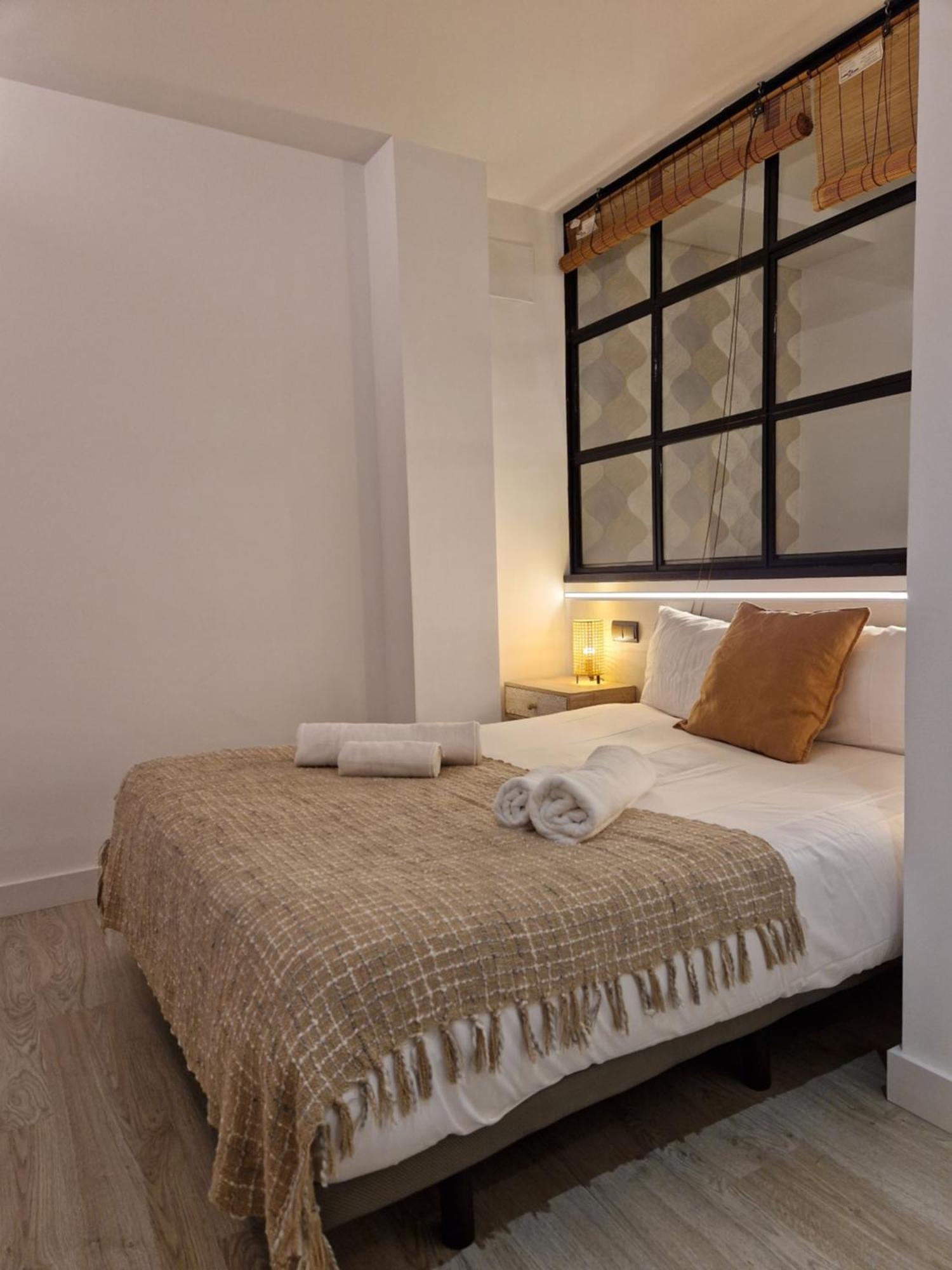Apartamentos Wur Madrid Buitenkant foto